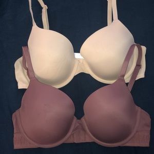 2 Victoria Secret Bras